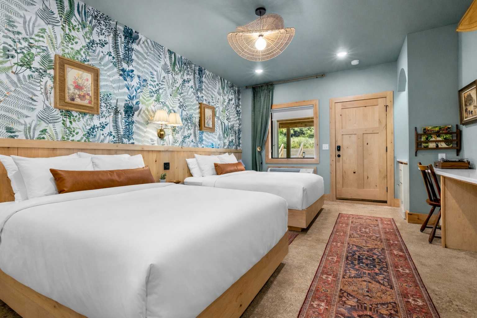 Aloha Room at Sommer House Inn — boutique hotel in Jasper Arkansas