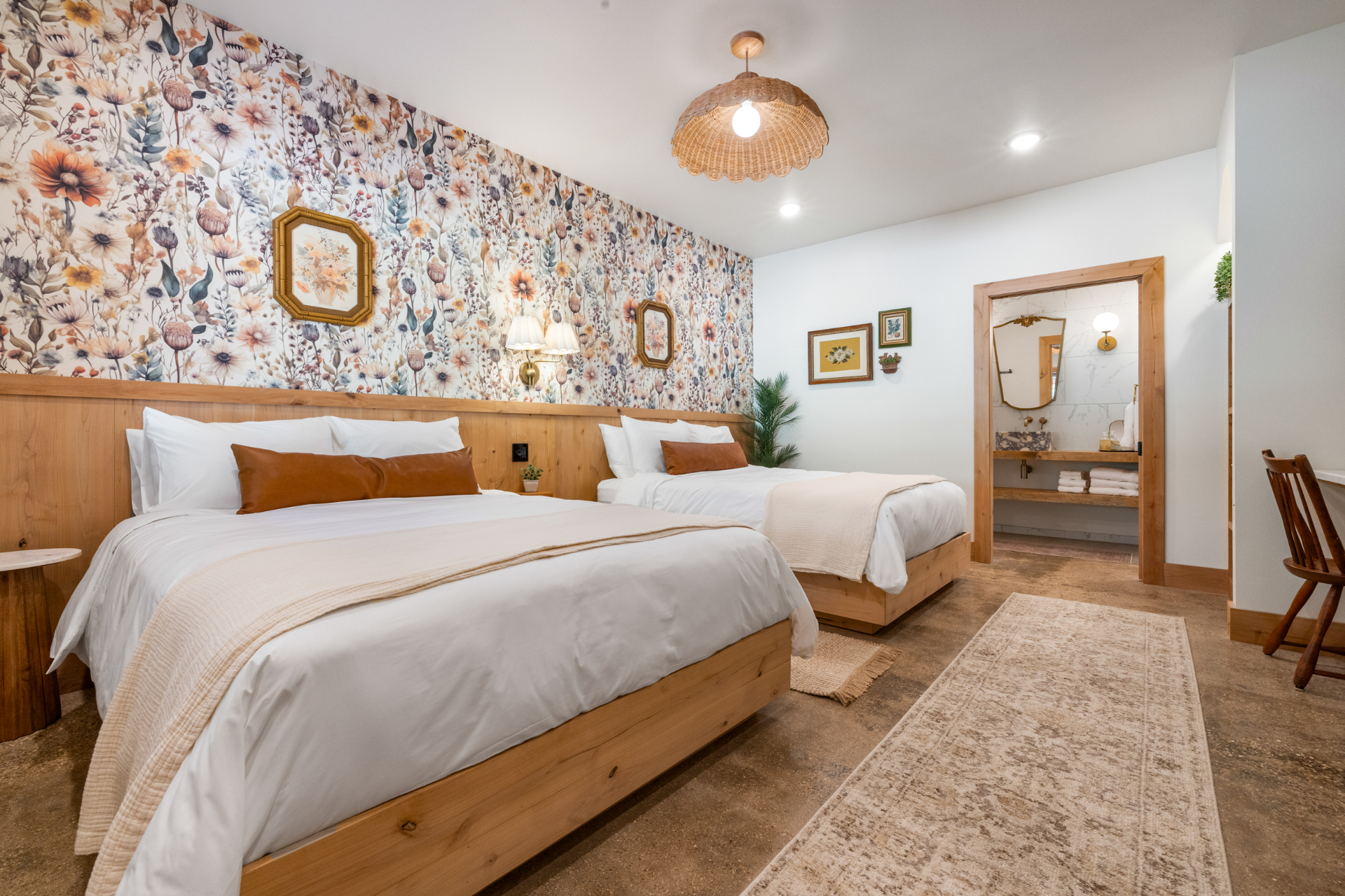 Garden Room at Sommer House Inn — boutique hotel in Jasper Arkansas